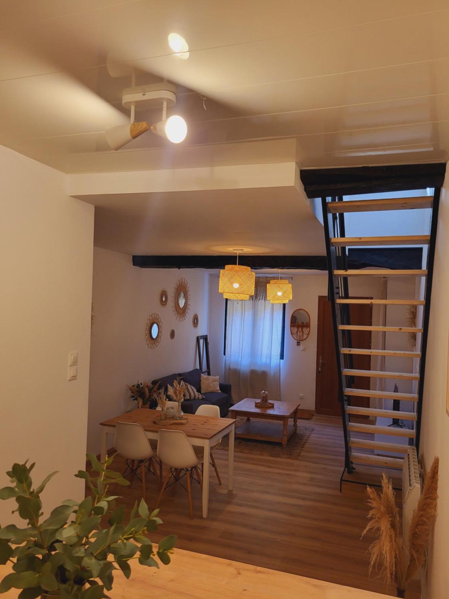 Maison De Village A La Decoration Boheme Jusqu'A 6 Personnes Viviers-lès-Montagnes Extérieur photo